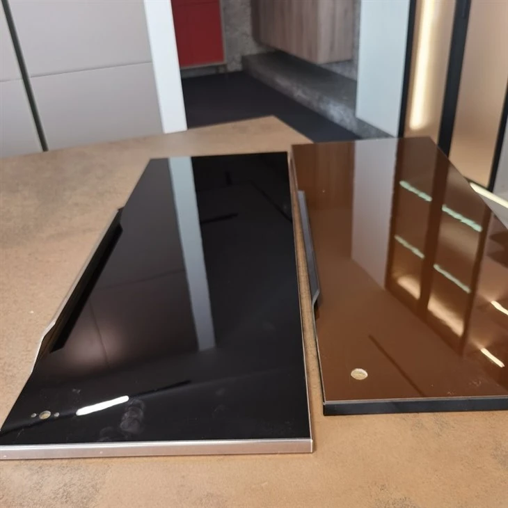 Aluminium Edge Acrylic Cabinet Door (2)